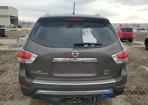 2015 Nissan Pathfinder S z USA, uszkodzony, nr VIN 5N1AR2MMXFC700341